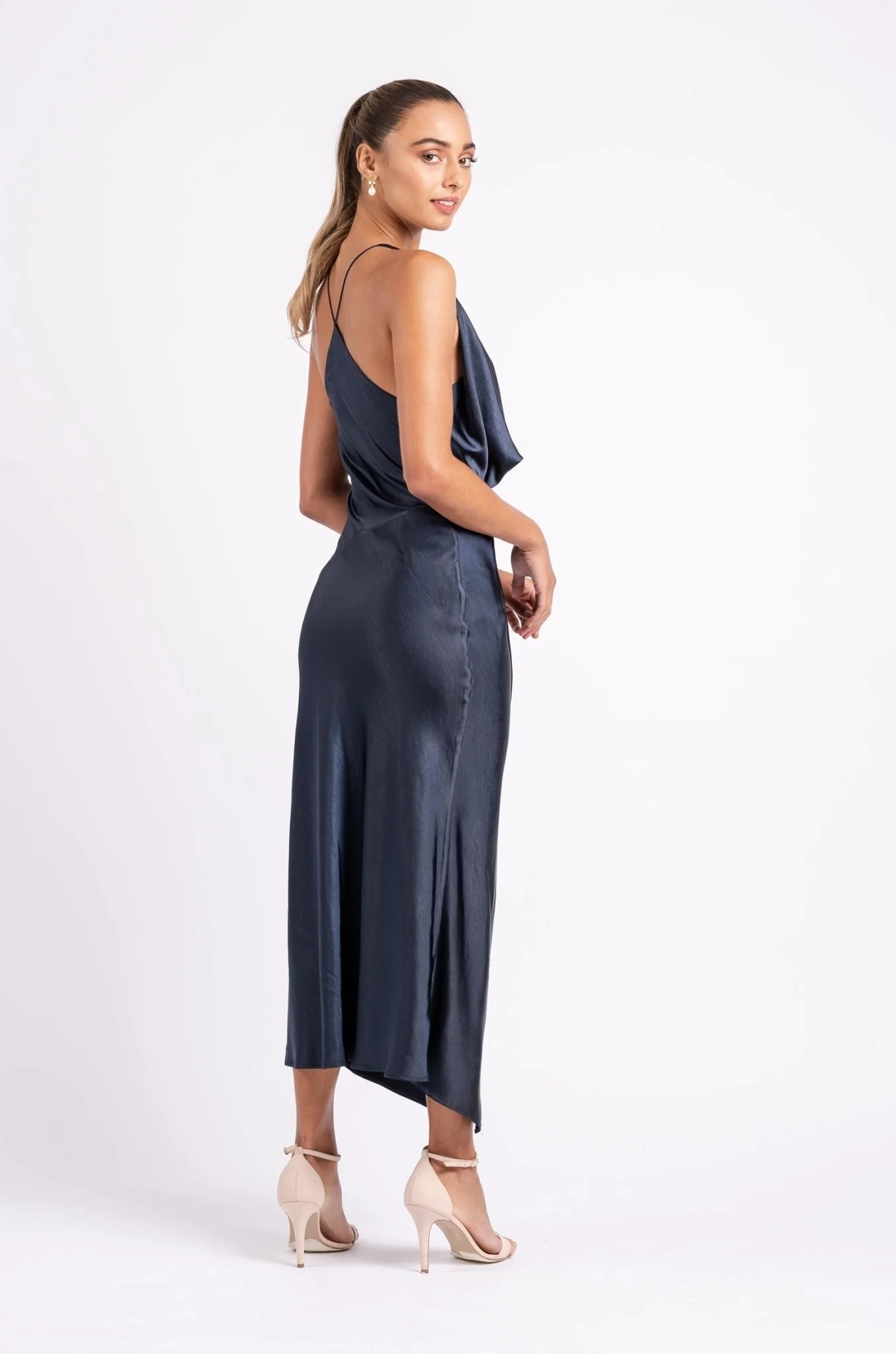 MUSE DRESS IN NAVY - Image 3