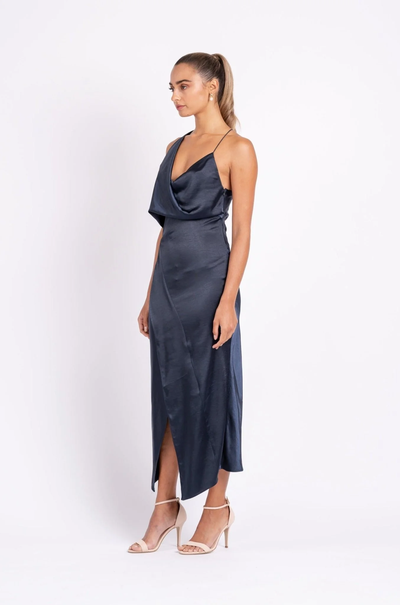 MUSE DRESS IN NAVY - Image 4